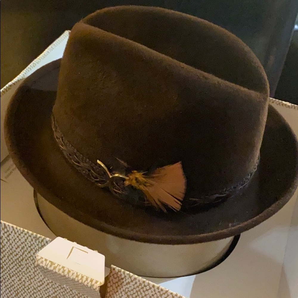 Steven Hat - Picture 2 of 9